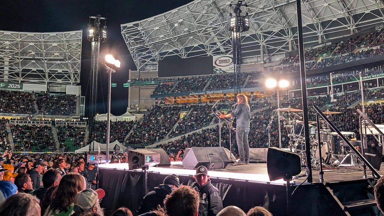 Les Foo Fighters à Regina : des millions de dollars de retombées