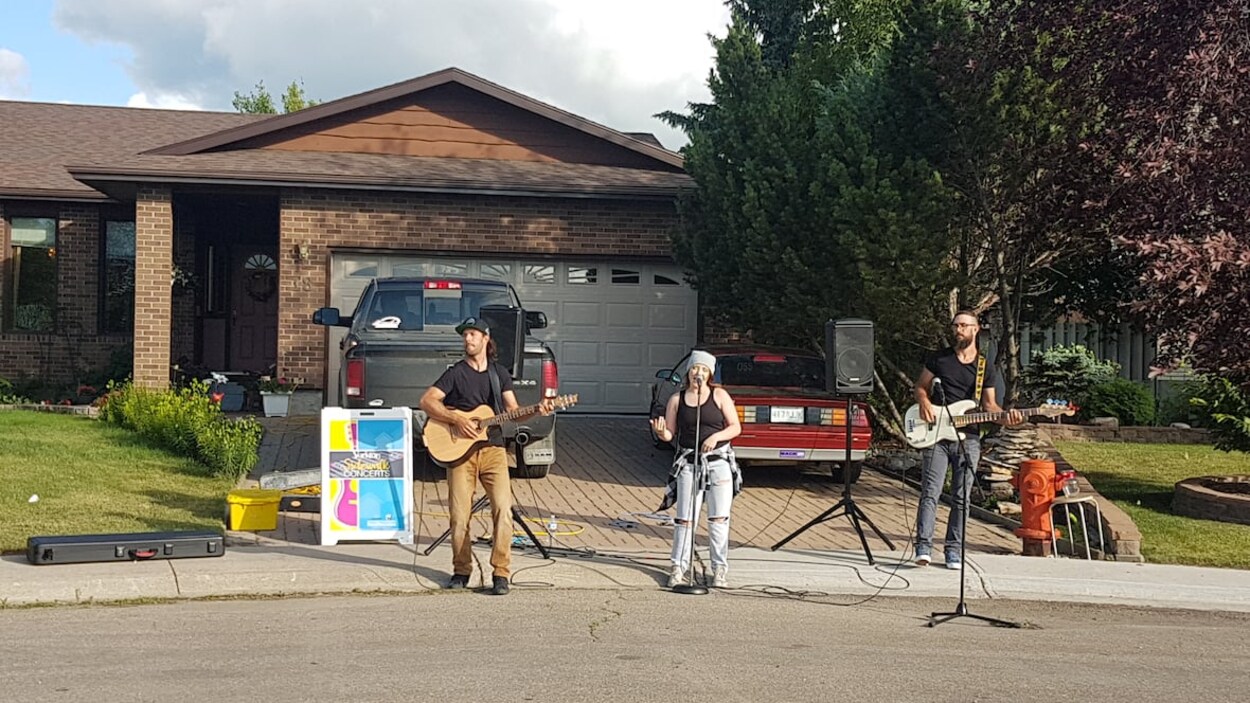 Une série de concerts amène des artistes sur des trottoirs de Yorkton