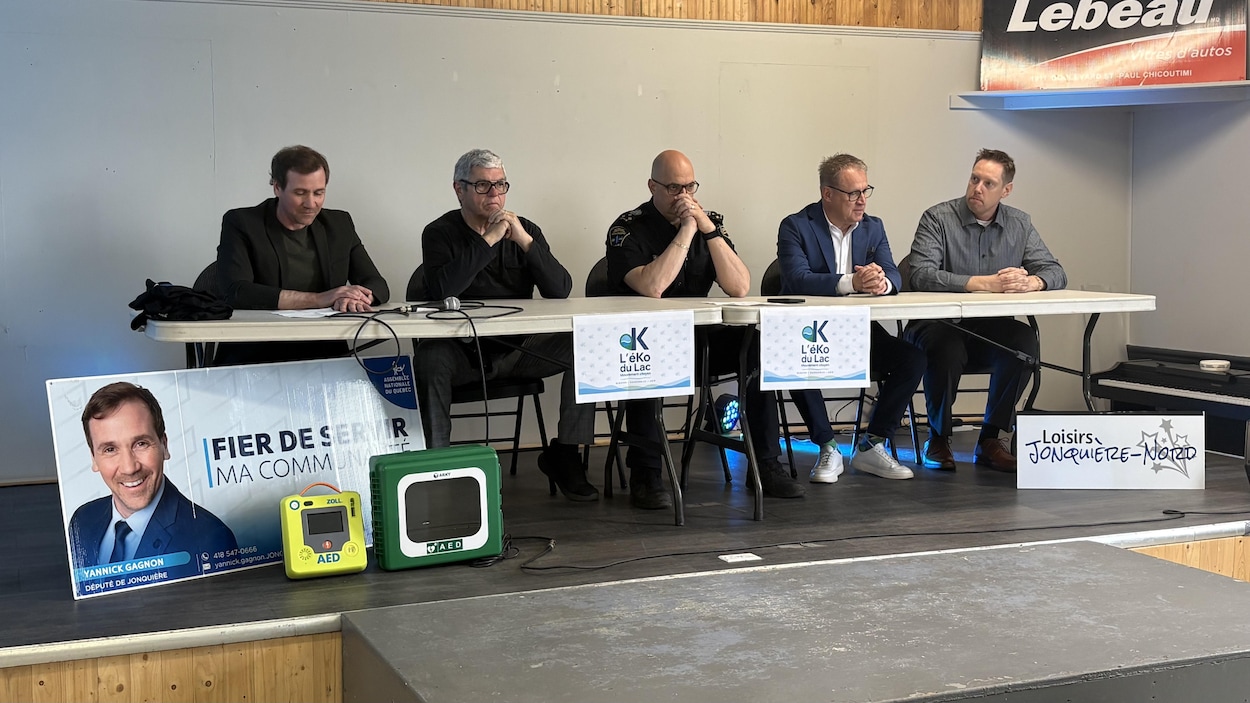 Trois nouveaux défibrillateurs externes automatisés à Jonquière