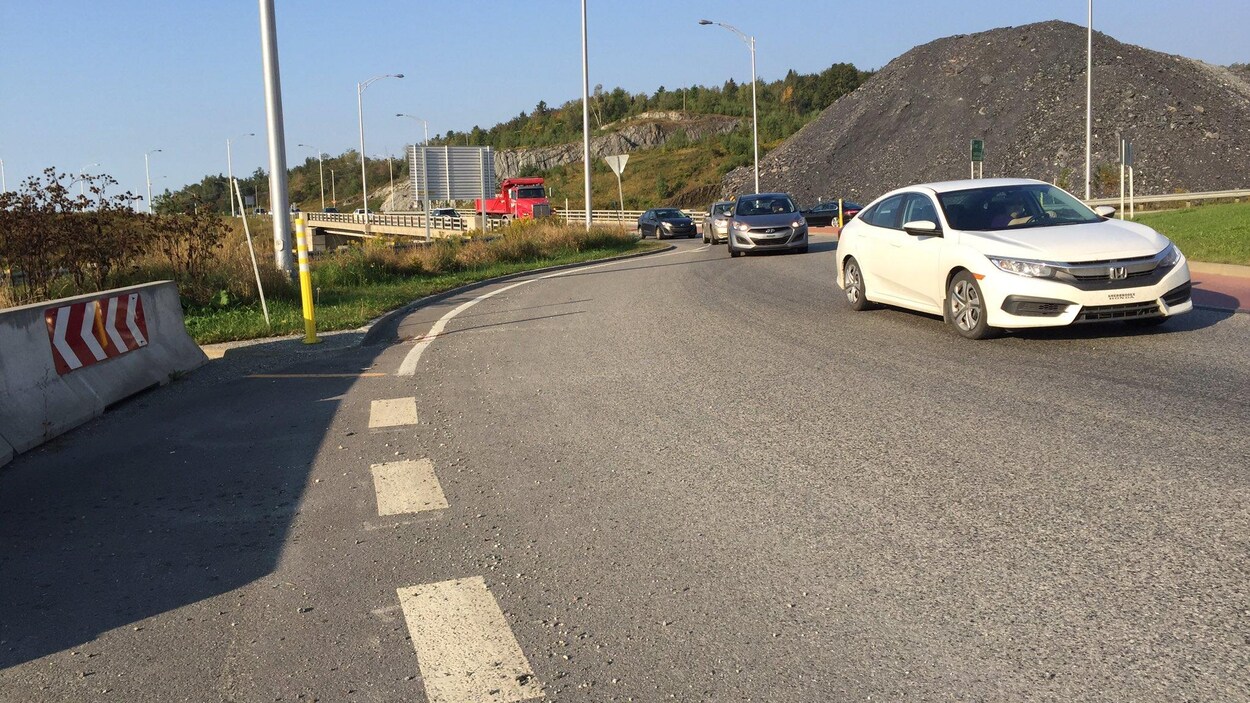 Plusieurs automobilistes déplorent les problèmes de circulation dans le secteur de la route 108 et de l'autoroute 410 dans le secteur Lennoxville. Plusieurs automobilistes déplorent les problèmes de circulation dans le secteur de la route 108 et de l'autoroute 410 dans le secteur Lennoxville.
