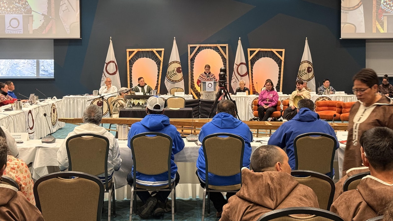 Le Conseil circumpolaire inuit se réunit à Iqaluit dans un contexte tendu en Arctique