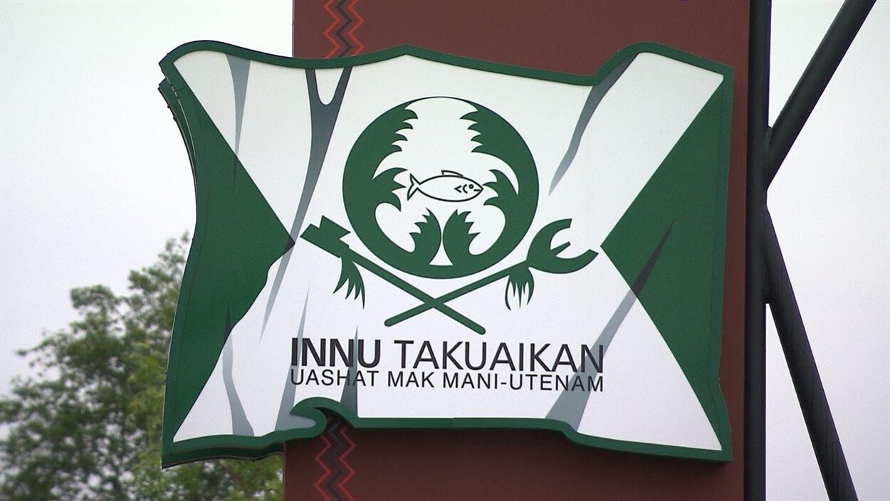 affiche du conseil de bande de Uashat-Maliotenam.