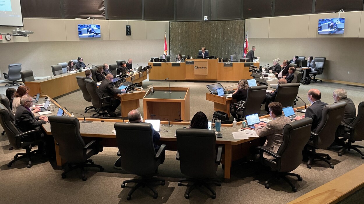 Deux conseillers sudburois auraient enfreint le code de conduite