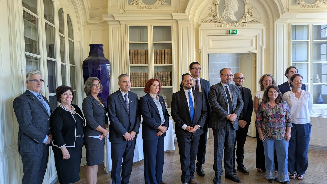 Les conseils scolaires francophones de l’Alberta de retour de mission en France