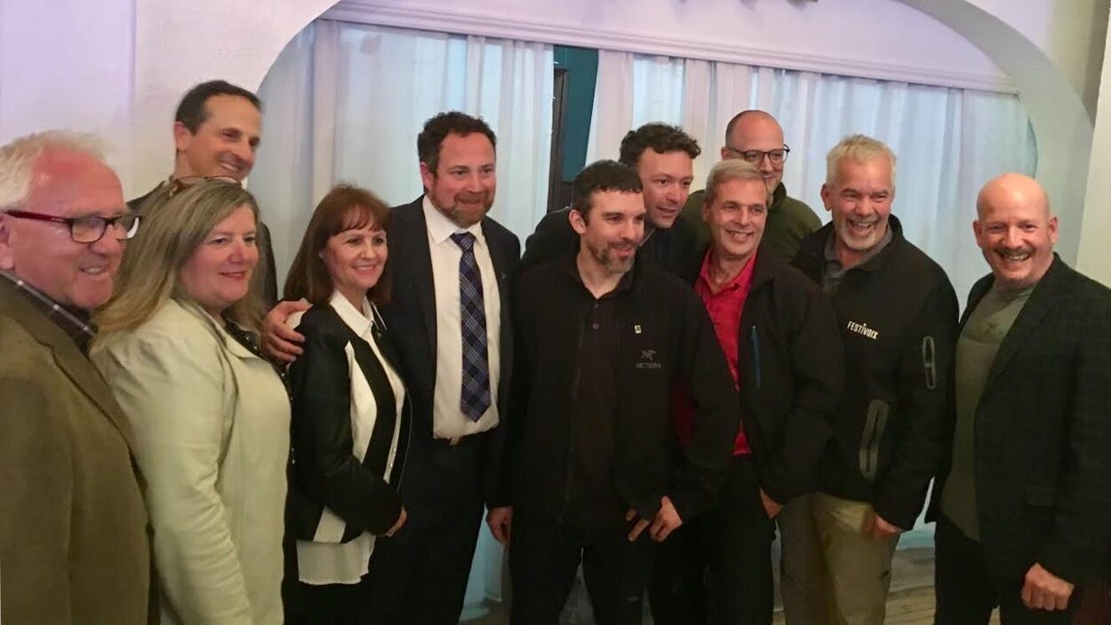 Conseillers avec Jean Lamarche dans une photo de groupe