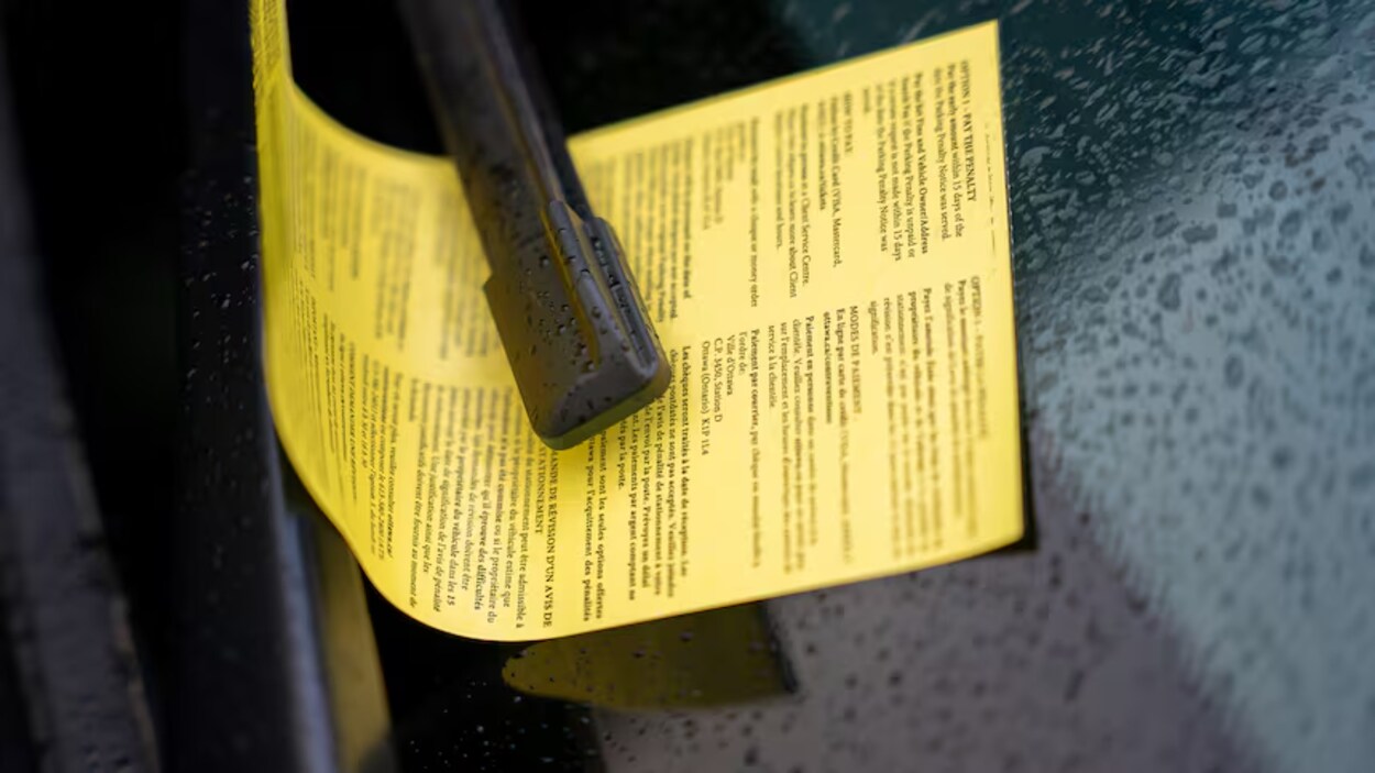 Les contraventions changent de couleur à Ottawa
