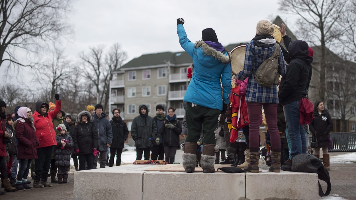 Célébration le 4 février 2018 à Halifax sur le piédestal où était posée la statue d'Edward Cornwallis.