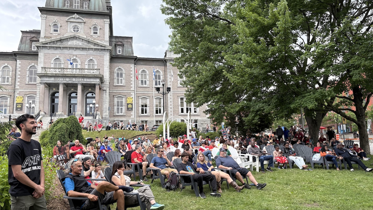Les Sherbrookois répondent présents pour l’affrontement entre le Canada et la Suisse