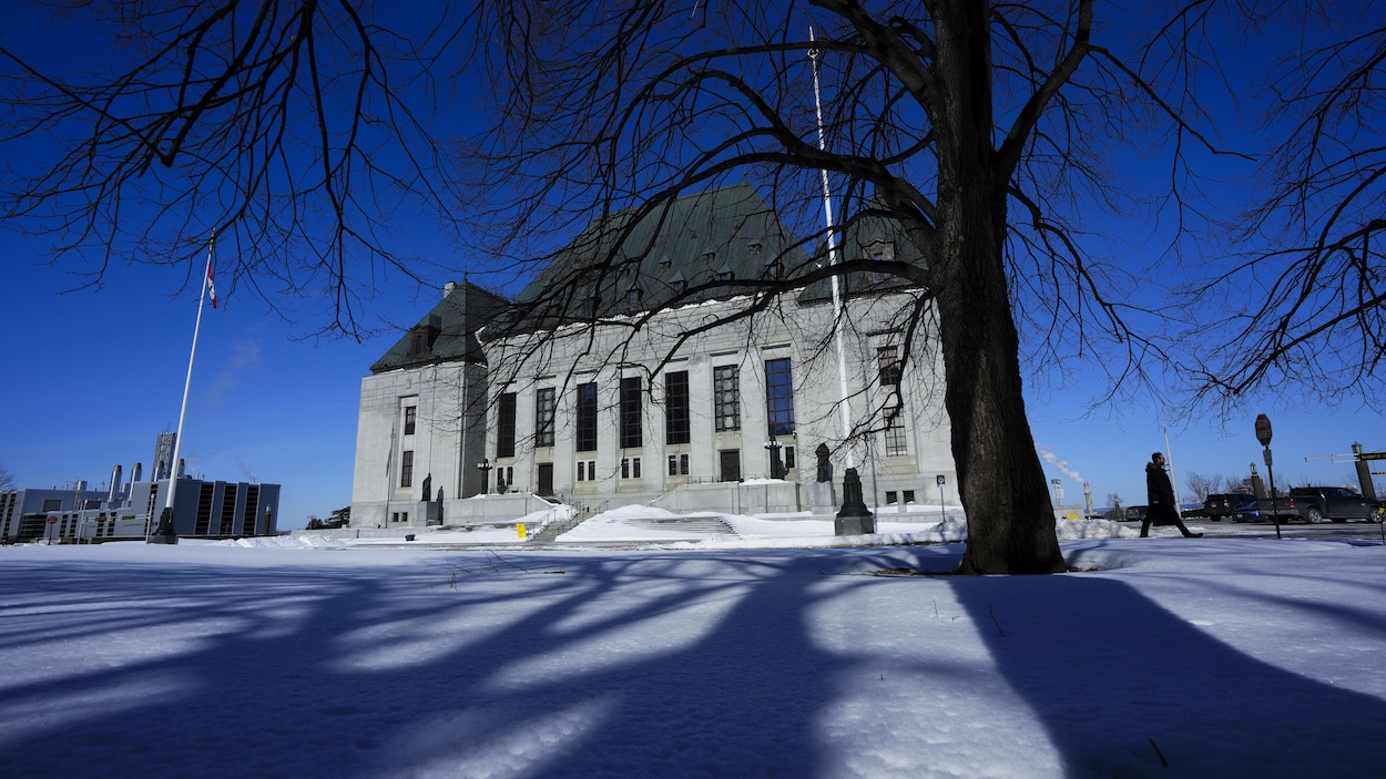 Loi 21 : un débat politique et non juridique, plaide Québec en Cour suprême