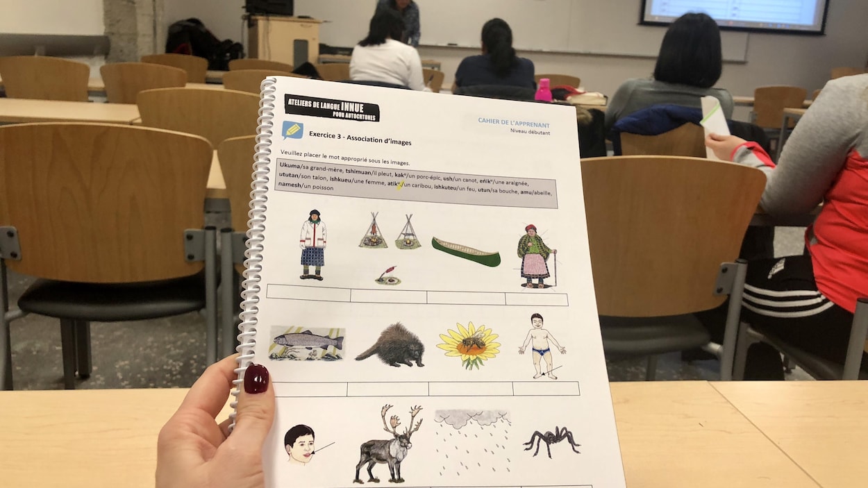 Un cahier pour apprendre l'innu.