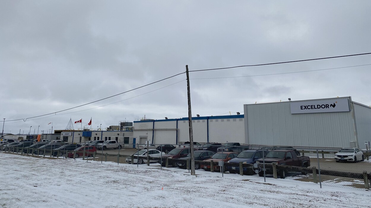 Le devant de l'usine Exceldor à Blumenort, au Manitoba.