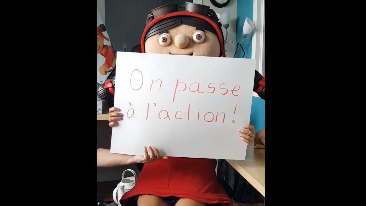 Capture d'écran d'une vidéo publiée sur la page Facebook du Syndicat des travailleuses des CPE de Montréal et de Laval-CSN