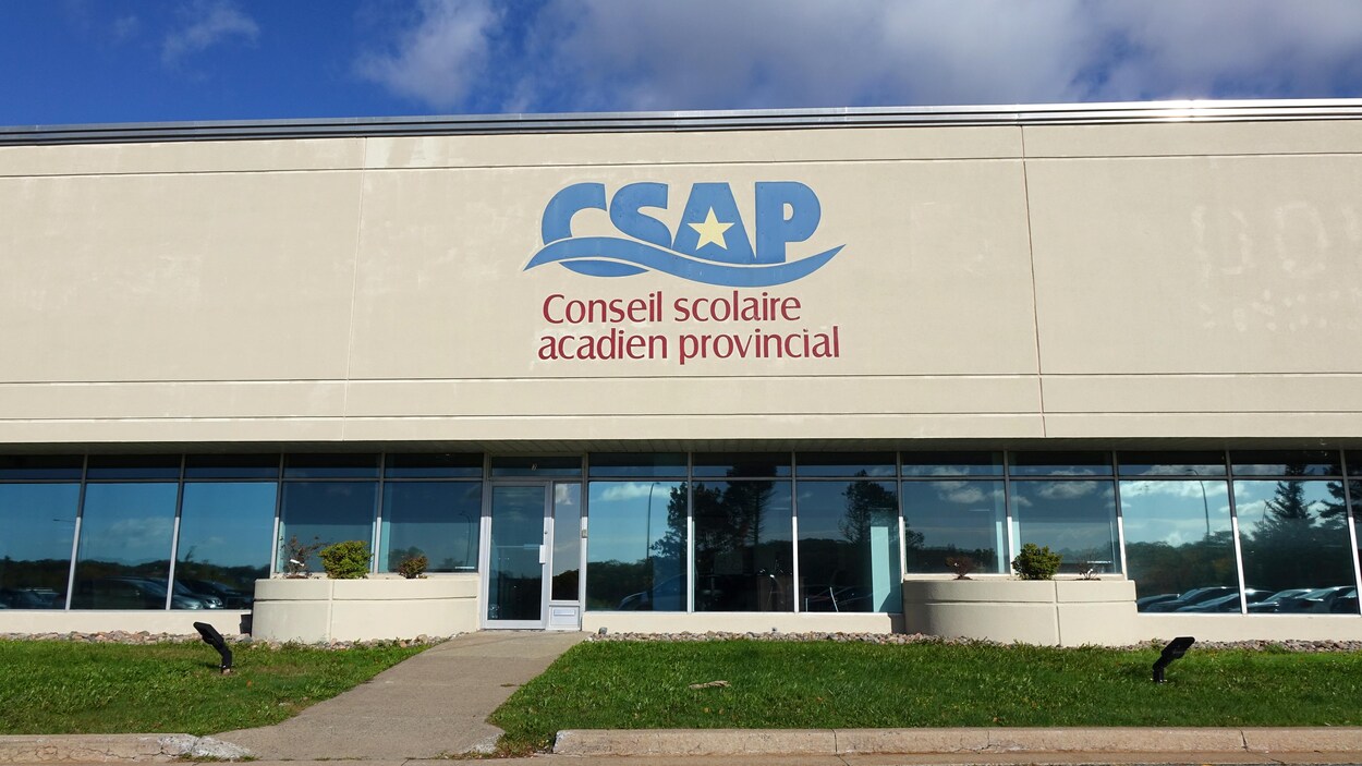 Édifice du Conseil scolaire acadien provincial à Dartmouth en octobre 2018.