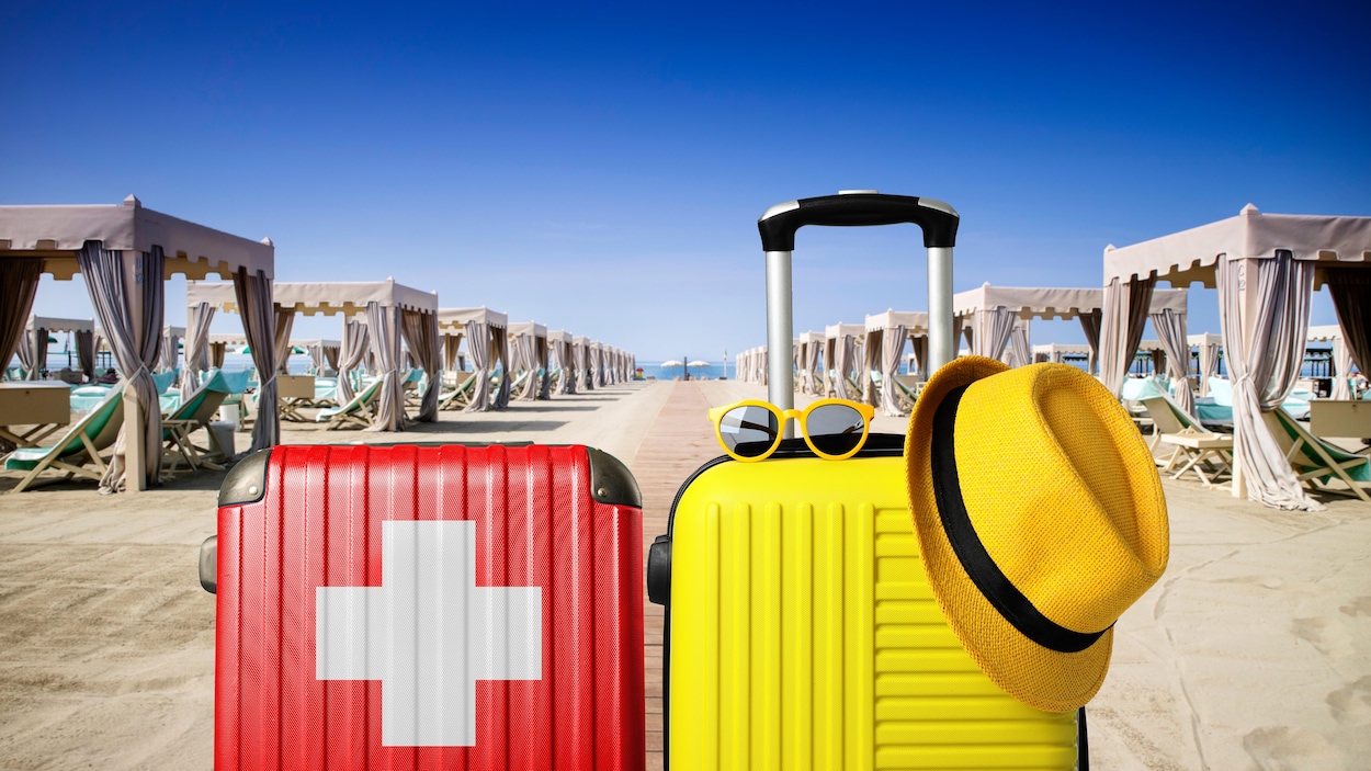 De la plage à la pharmacie : quand les bagages servent à soutenir Cuba