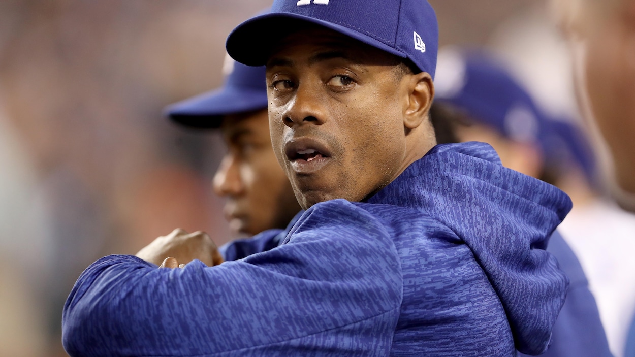 Curtis Granderson, sur le banc des Dodgers de Los Angeles, au deuxième de la Série mondiale contre les Astros de Houston, le 25 octobre 2017. Curtis Granderson, sur le banc des Dodgers de Los Angeles, au deuxième de la Série mondiale contre les Astros de Houston, le 25 octobre 2017.