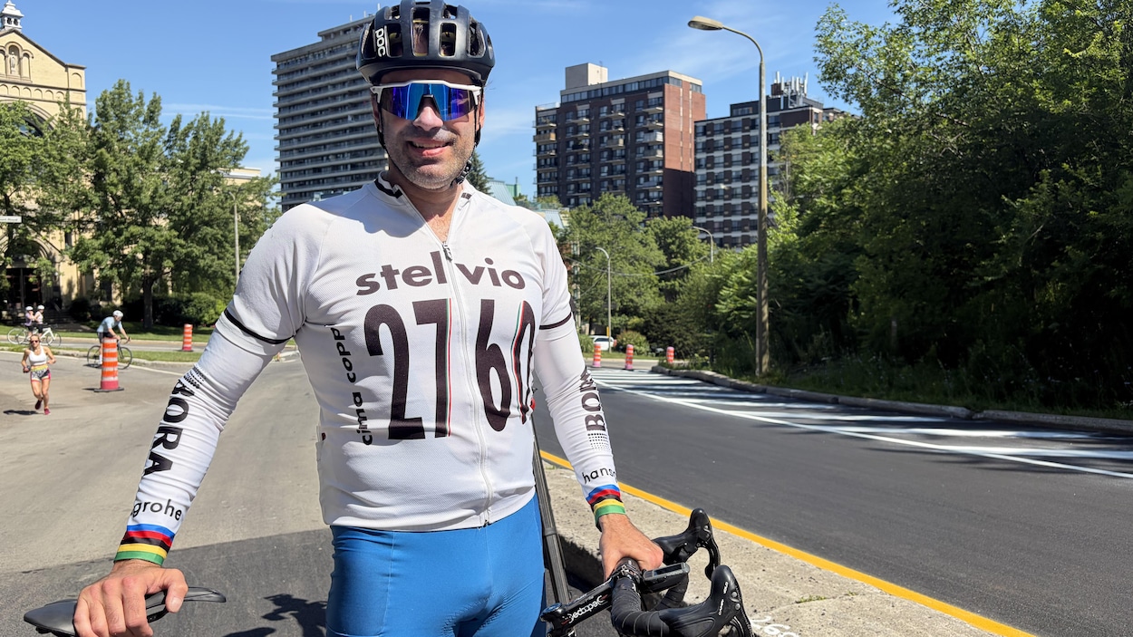 Les cyclistes de retour sur la voie Camillien-Houde fraîchement asphaltée