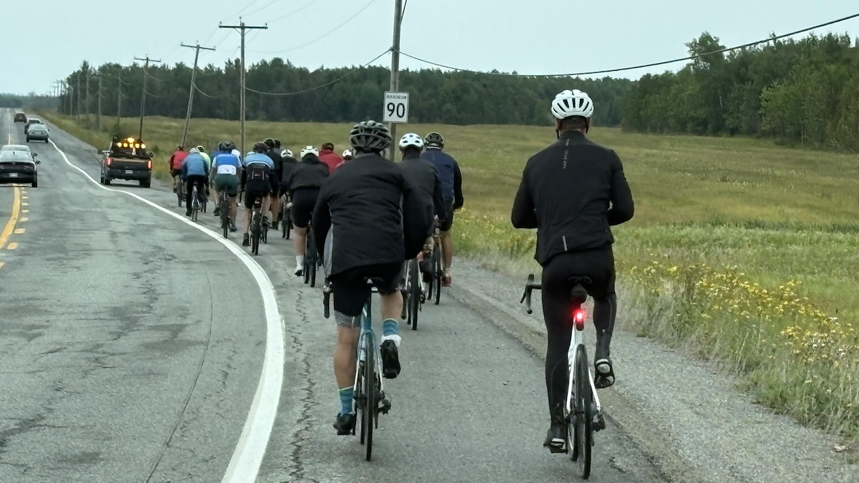 Cyclo-don : près de 30 cyclistes amassent 12 000 $ pour la Ressource