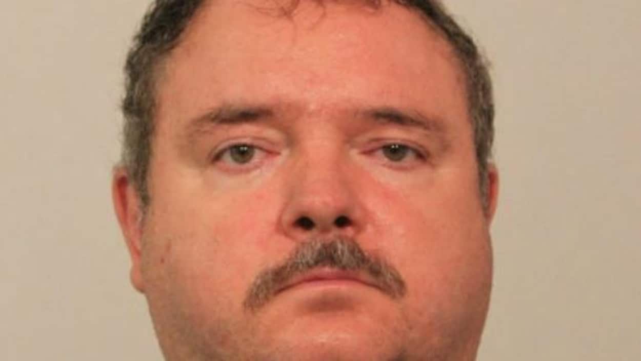 Une photo d'identité judiciaire montre le suspect Daniel Laframboise.