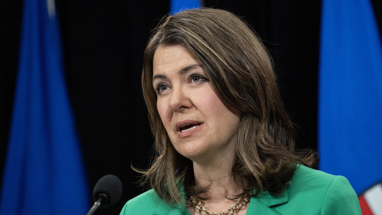 Danielle Smith en quête d’une cote de sécurité plus élevée
