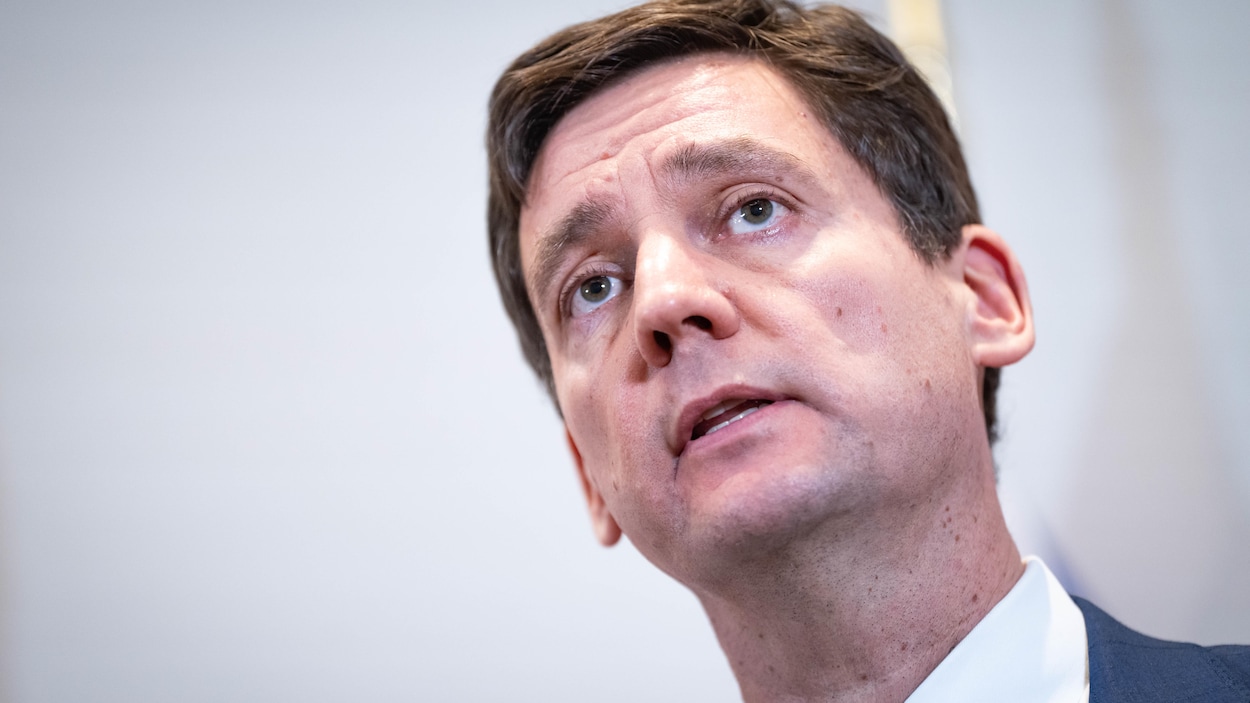 Pendant que David Eby rencontre Tim Hodgson, le malaise des députés libéraux est palpable