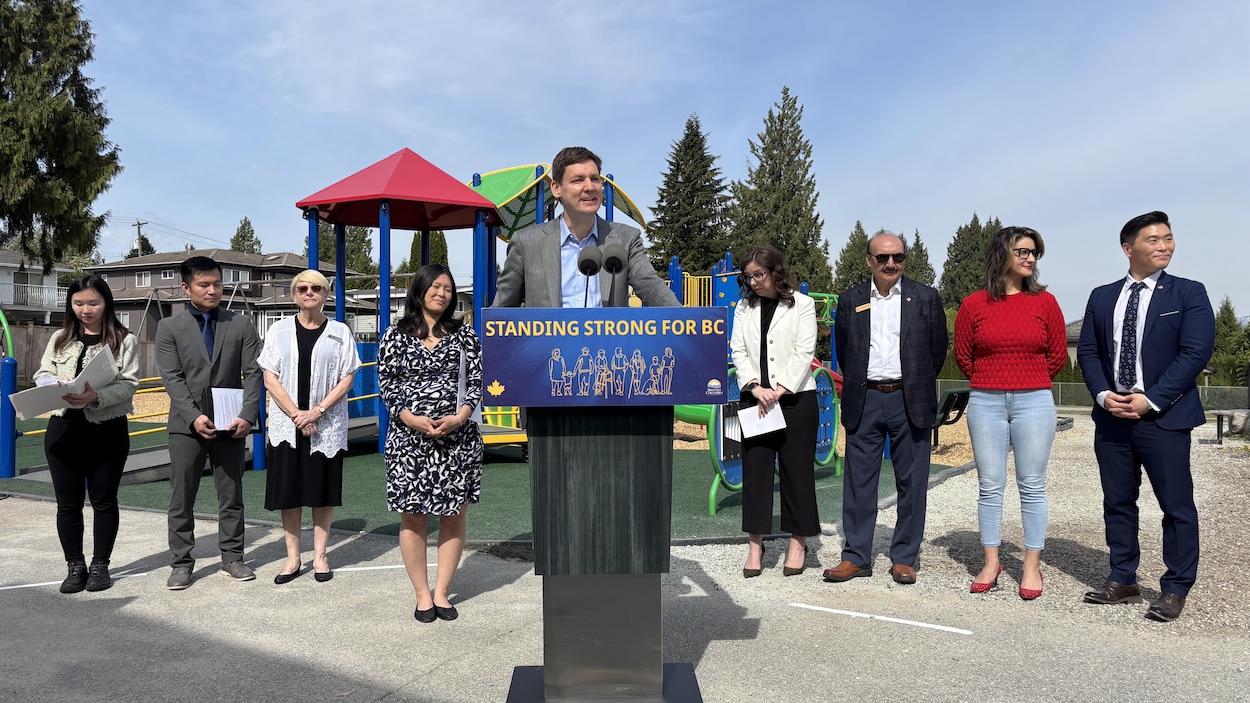 25 écoles de la province auront de nouveaux terrains de jeu, plus accessibles