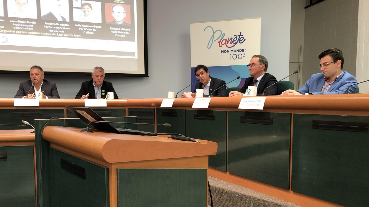 Dany Boudreault, Jocelyn Fradette, Alexis Brunelle-Duceppe, Richard Hébert et Jean-Simon Fortin.