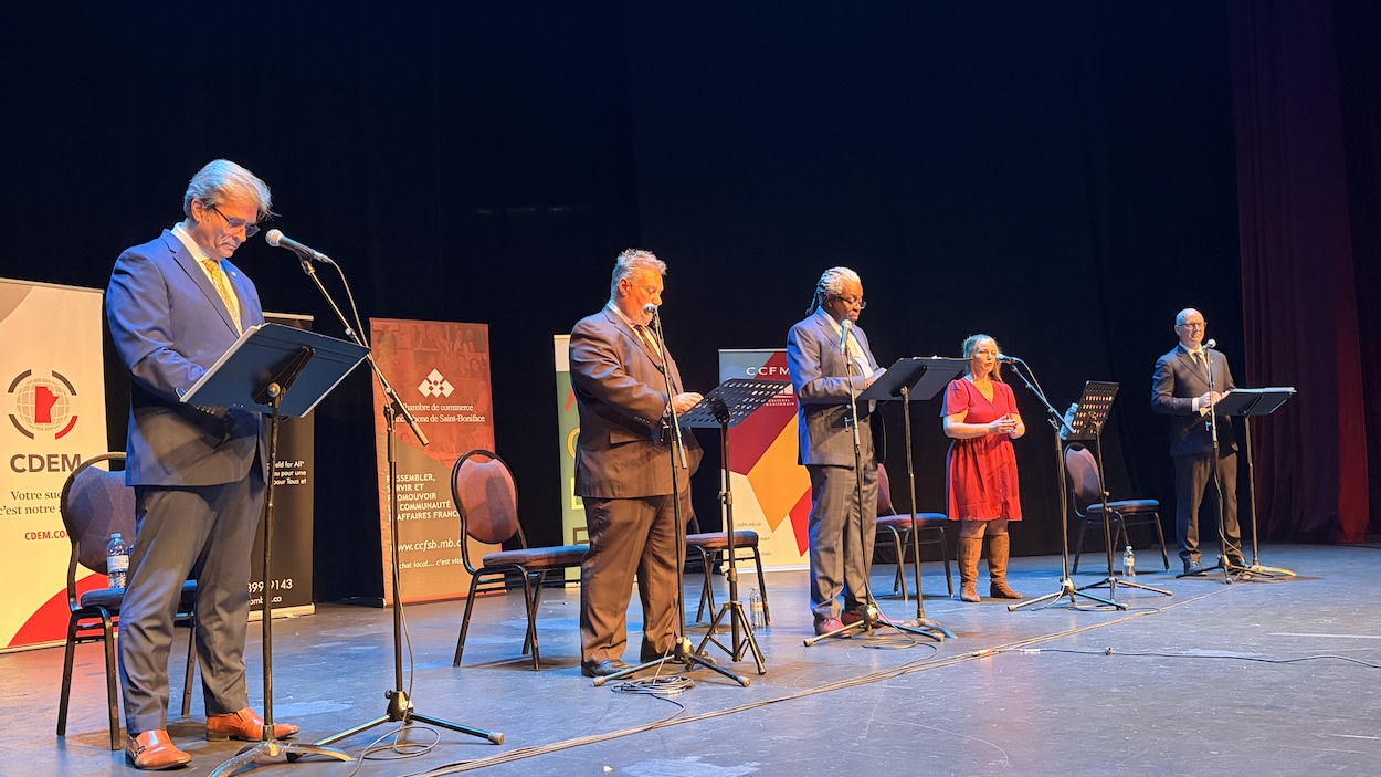 À Winnipeg, cinq candidats à la mairie promettent de renforcer la place du français