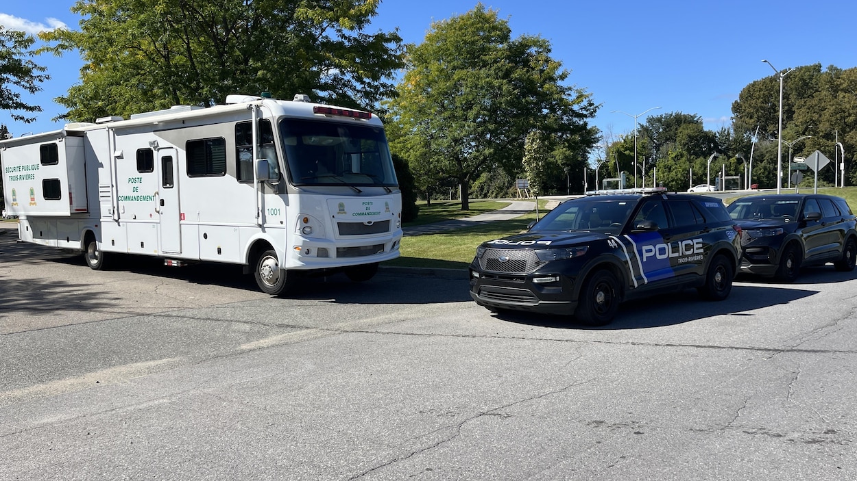 Déploiement policier sur l’île Saint-Christophe, à Trois-Rivières