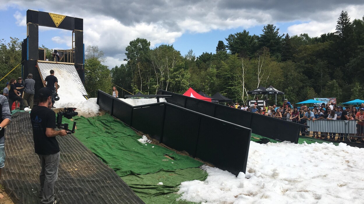 Une piste pour la planche à neige est aménagée au premier Défi Hors Piste de Trois-Rivières.