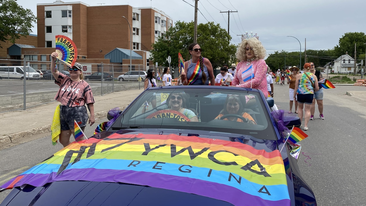 Une Saskatchewan toute en couleurs pour le Mois de la Fierté