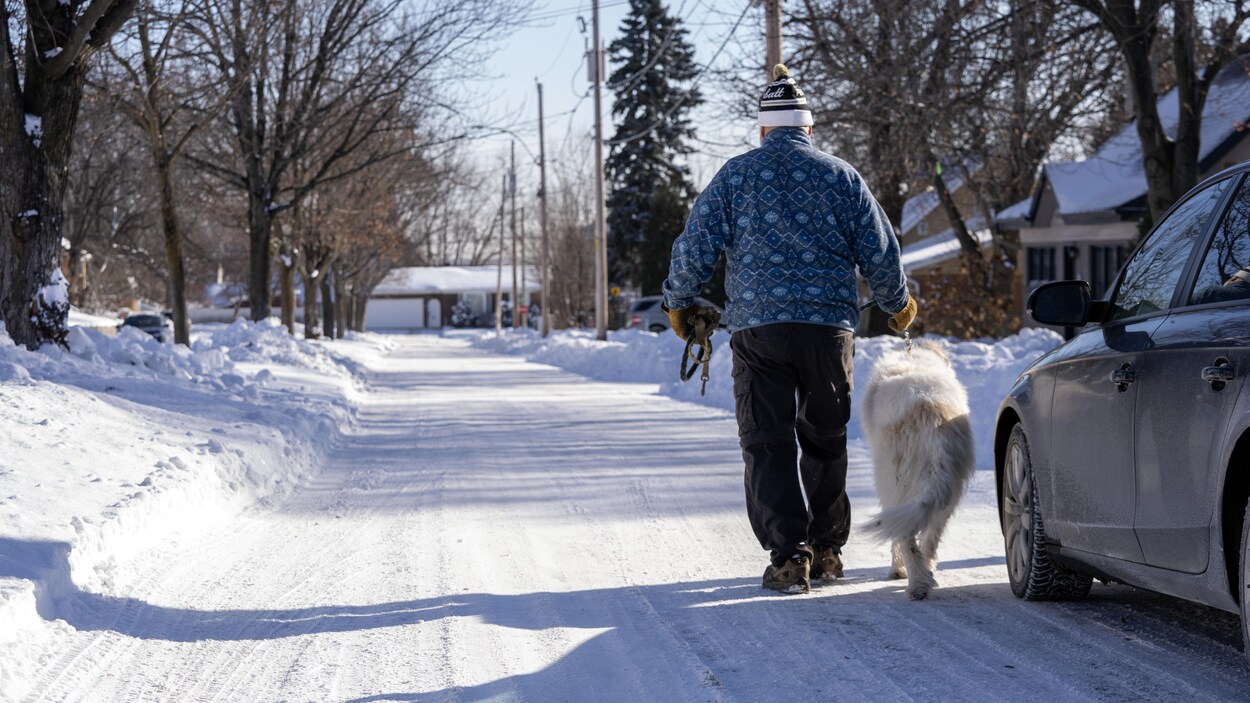 Trois-Rivières veut améliorer progressivement le déneigement des trottoirs