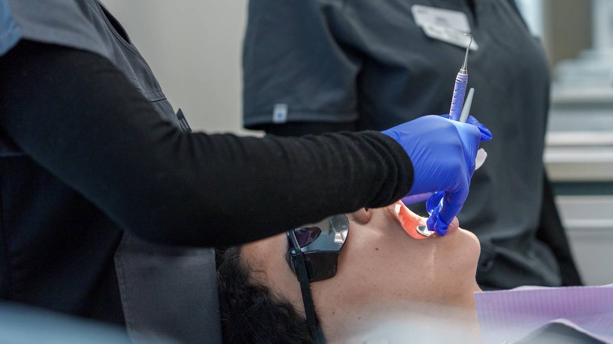 Une clinique dentaire mobile circulera bientôt à Ottawa et dans l’est ontarien