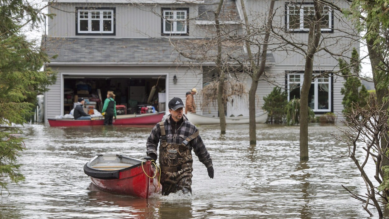 D'Ottawa à Gaspé, les photos de nos reporters au coeur des inondations Inondations printemps