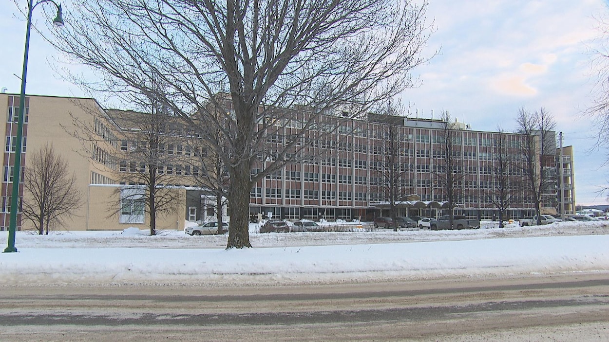 Deux bris d’appareils causent un engorgement à l’urgence de l’hôpital de Roberval