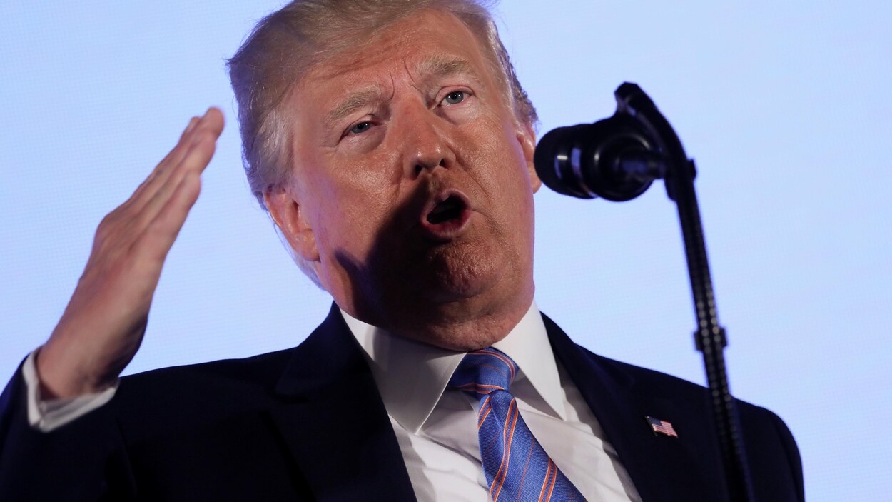 Le président des États-Unis, Donald Trump, s'adresse au Teen Student Action Summit (Sommet des jeunes étudiants) de Turning Point USA à Washington.