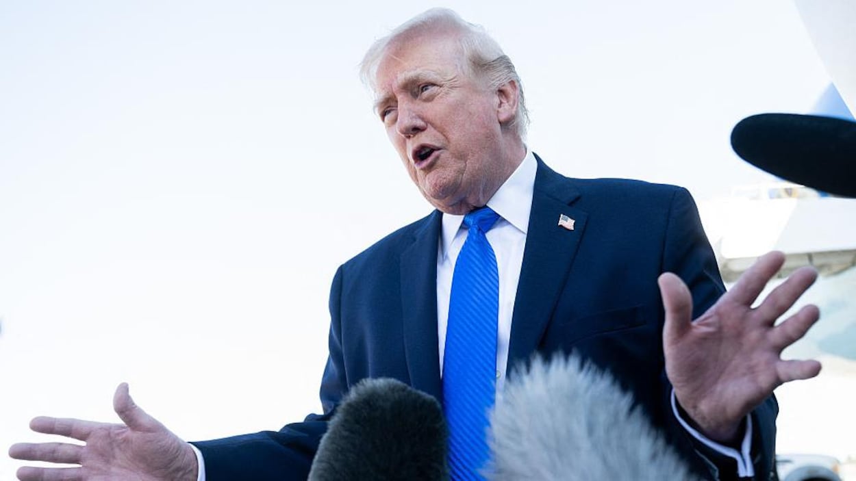 Trump dit qu’un « changement de régime » est en cours en Iran