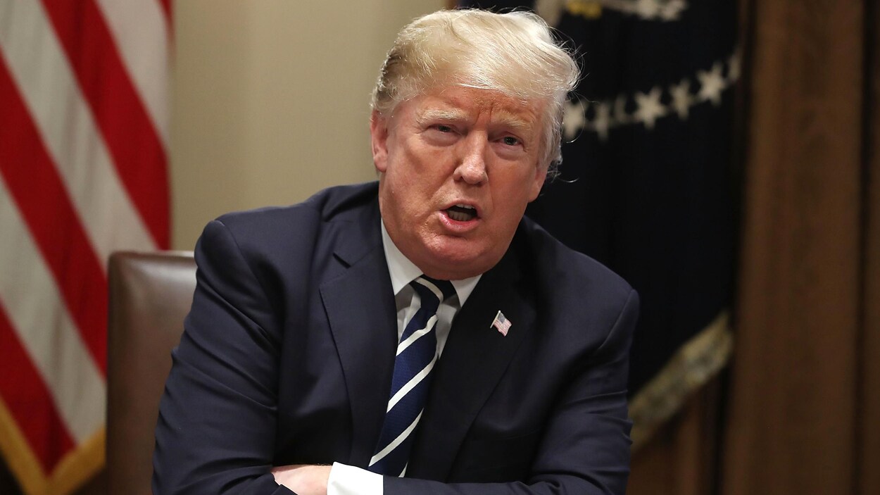 Le président des États-Unis, Donald Trump, rencontre des membres du Congrès à la Maison-Blanche le 18 juillet 2018. Le président des États-Unis, Donald Trump, rencontre des membres du Congrès à la Maison-Blanche le 18 juillet 2018.