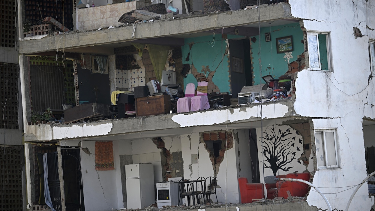 Séisme au Venezuela : au moins 235 morts, recherche effrénée des disparus