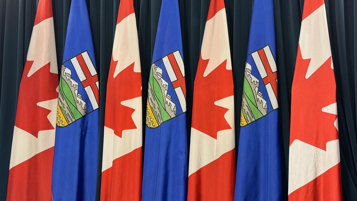 Mark Carney et Danielle Smith ont eu un entretien « positif »