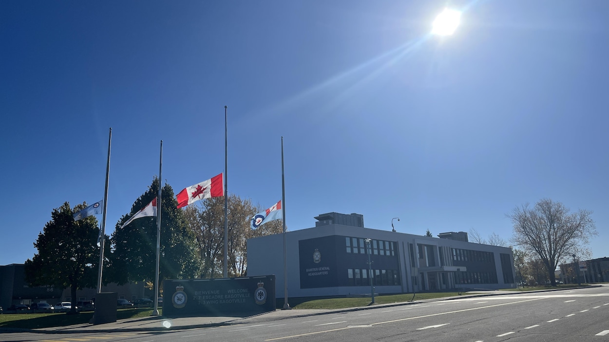 La base de Bagotville rend hommage aux victimes de la tragédie de Wainwright