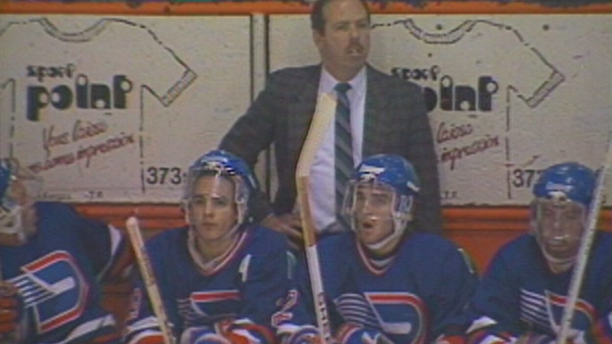Des joueurs des Draveurs de Trois-Rivières lors d'un match en 1992.