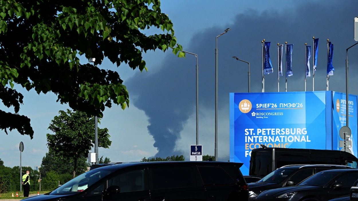 Des drones ukrainiens frappent Saint-Pétersbourg, où s’ouvre le Forum économique
