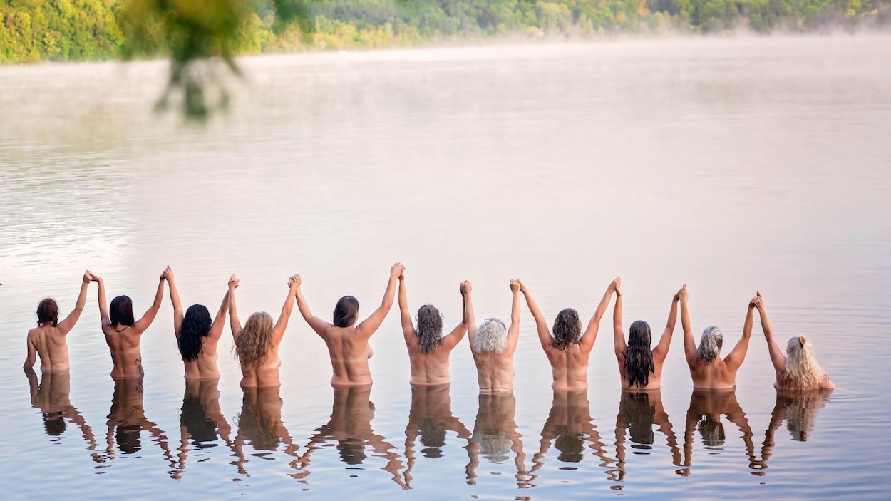 Elles posent nues pour le cancer... et pour sauver leur musée