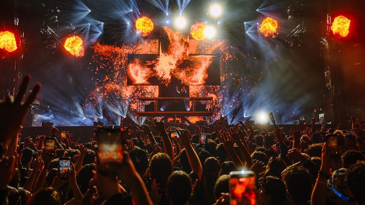 Quand Martin Garrix saisit le drone du FEQ, le moment devient viral