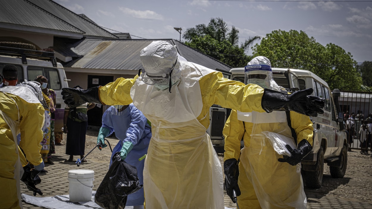 Plus de 24 000 dossiers d’immigration pourraient être suspendus en raison de l’Ebola