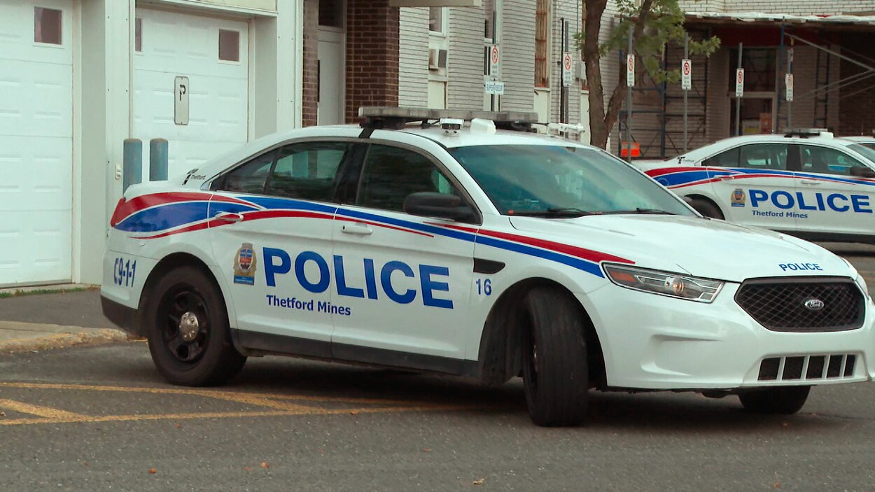 Thetford Mines abolit son corps de police municipal RadioCanada.ca