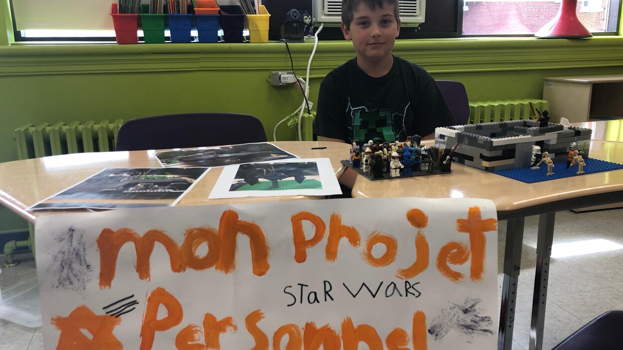 Un élève de l'école alternative de l'Énergie
