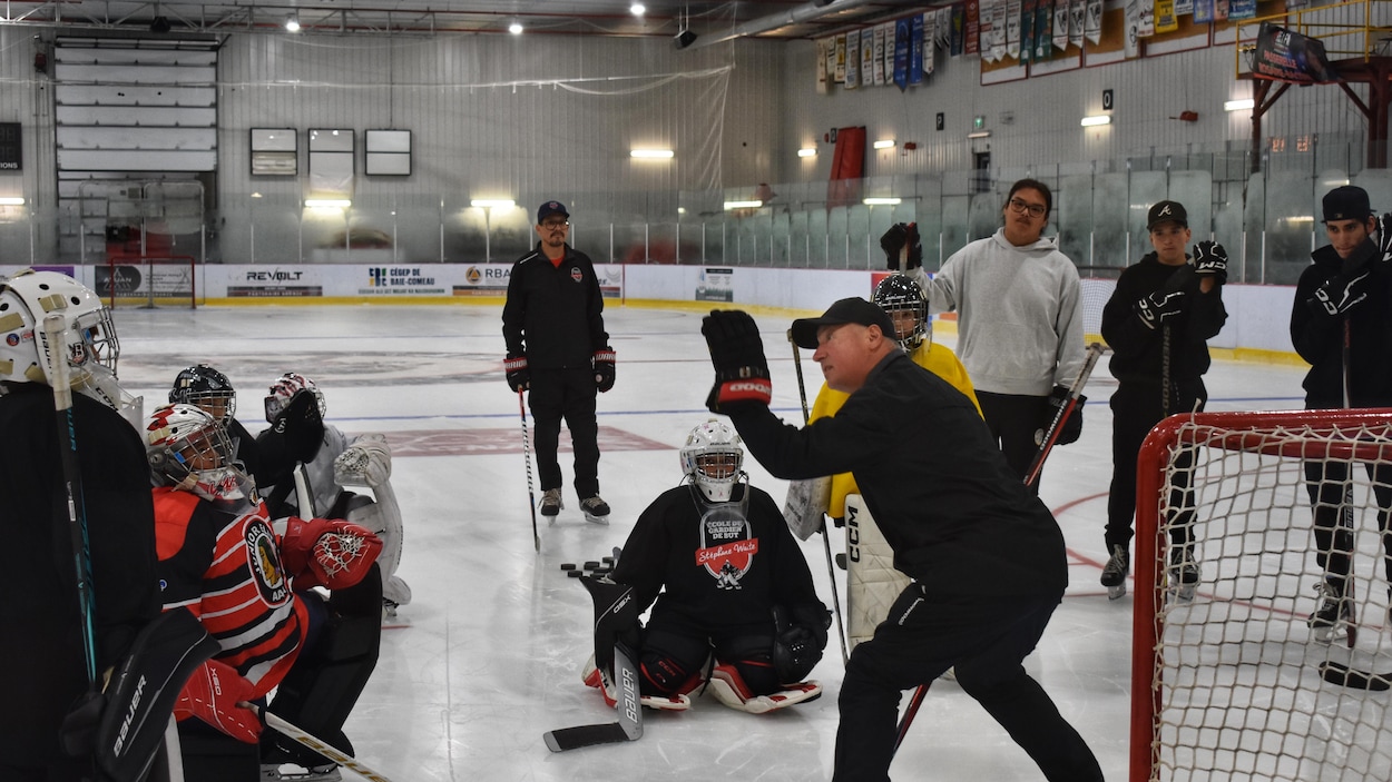 L’ancien coach de Carey Price forme la relève à Pessamit