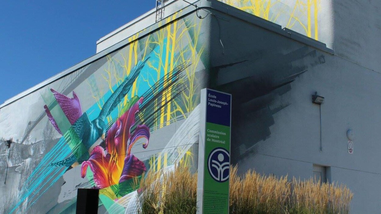 La façade de l'école secondaire.