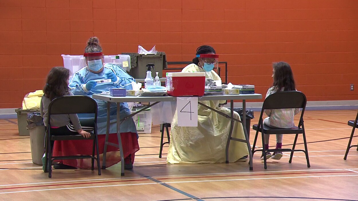 Vague De Depistage Dans Cinq Ecoles De L Est De Montreal Radio Canada Ca